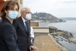 Pozzuoli - Il Presidente della Repubblica Sergio Mattarella e il Ministro della Giustizia Marta Cartabia, nel corso della visita al rione Terra di Pozzuoli