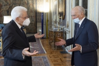 Il Presidente Sergio Mattarella accoglie Piero Bassetti, Presidente di Svegliamoci Italici
