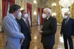 Il Presidente della Repubblica Sergio Mattarella con Roberto Antonelli e Giorgio Parisi,rispettivamente Presidente e Vice Presidente dell’Accademia nazionale dei Lincei
