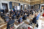 Il Presidente Sergio Mattarella nel corso dell'inaugurazione dell’edizione 2020-2021 della mostra “Quirinale contemporaneo”