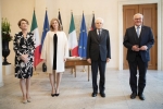 Il Presidente Sergio Mattarella e Frank-Walter Steinmeier, Presidente della Repubblica Federale di Germania, con la Signora Laura e la Signora Elke Büdenbender, in occasione della visita Ufficiale 
