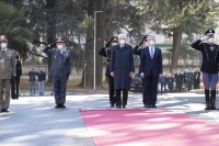 Il Presidente della Repubblica Sergio Mattarella a Bergamo, nella nuova sede dell'Accademia della Guardia di Finanza,durante gli onori militari
