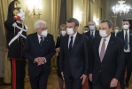 Il Presidente Sergio Mattarella con il Presidente della Repubblica Francese, Emmanuel Macron, e il Presidente del Consiglio Mario Draghi