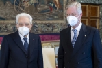 Il Presidente Sergio Mattarella e S.M. il Re Filippo dei Belgi durante lo scambio delle onorificenze