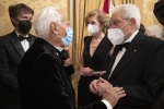 Il Presidente della Repubblica Sergio Mattarella saluta Giorgio Armani,in occasione del “Macbeth”