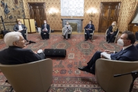 Il Presidente Sergio Mattarella in occasione dell'incontro con una delegazione di Sport e Salute SpA