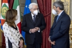 Il Presidente Sergio Mattarella con il Presidente del Senato Maria Elisabetta Alberti Casellati e il Presidente della Camera dei Deputati Roberto Fico, al termine della cerimonia di giuramento del nuovo Giudice della Corte costituzionale,  Filippo Patroni Griffi