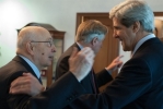 Il Presidente Napolitano saluta l'Ambasciatore Thorne, poco prima della partenza per la visita a Washington
