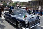 Il Presidente Giorgio Napolitano in via dei Fori Imperiali in occasione della Rassegna Militare