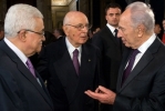 Il Presidente Napolitano a colloquio con Shimon Peres Presidente d'Israele e Mahmoud Abbas