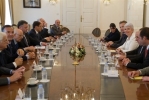 Il Presidente della Repubblica Giorgio Napolitano, con a fianco il Ministro degli Esteri Franco Frattini